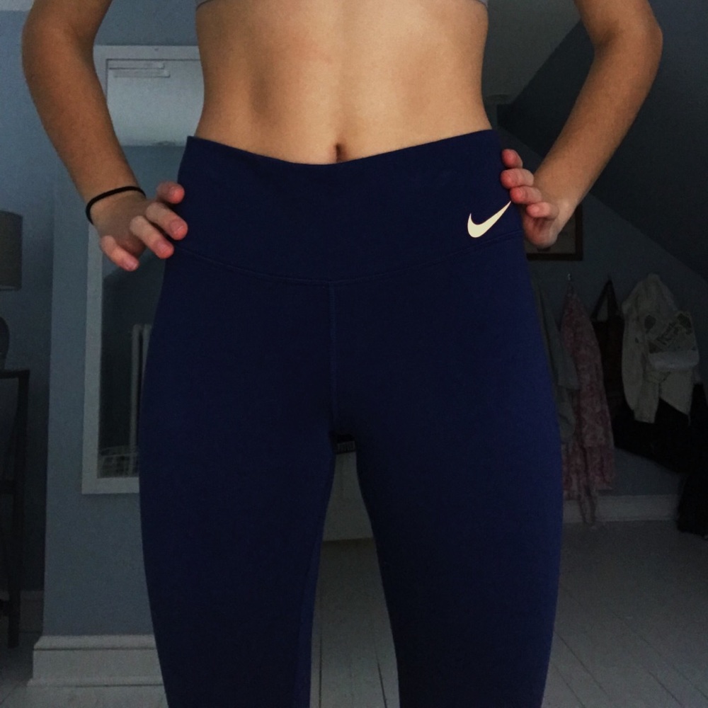Nike cropped leggings